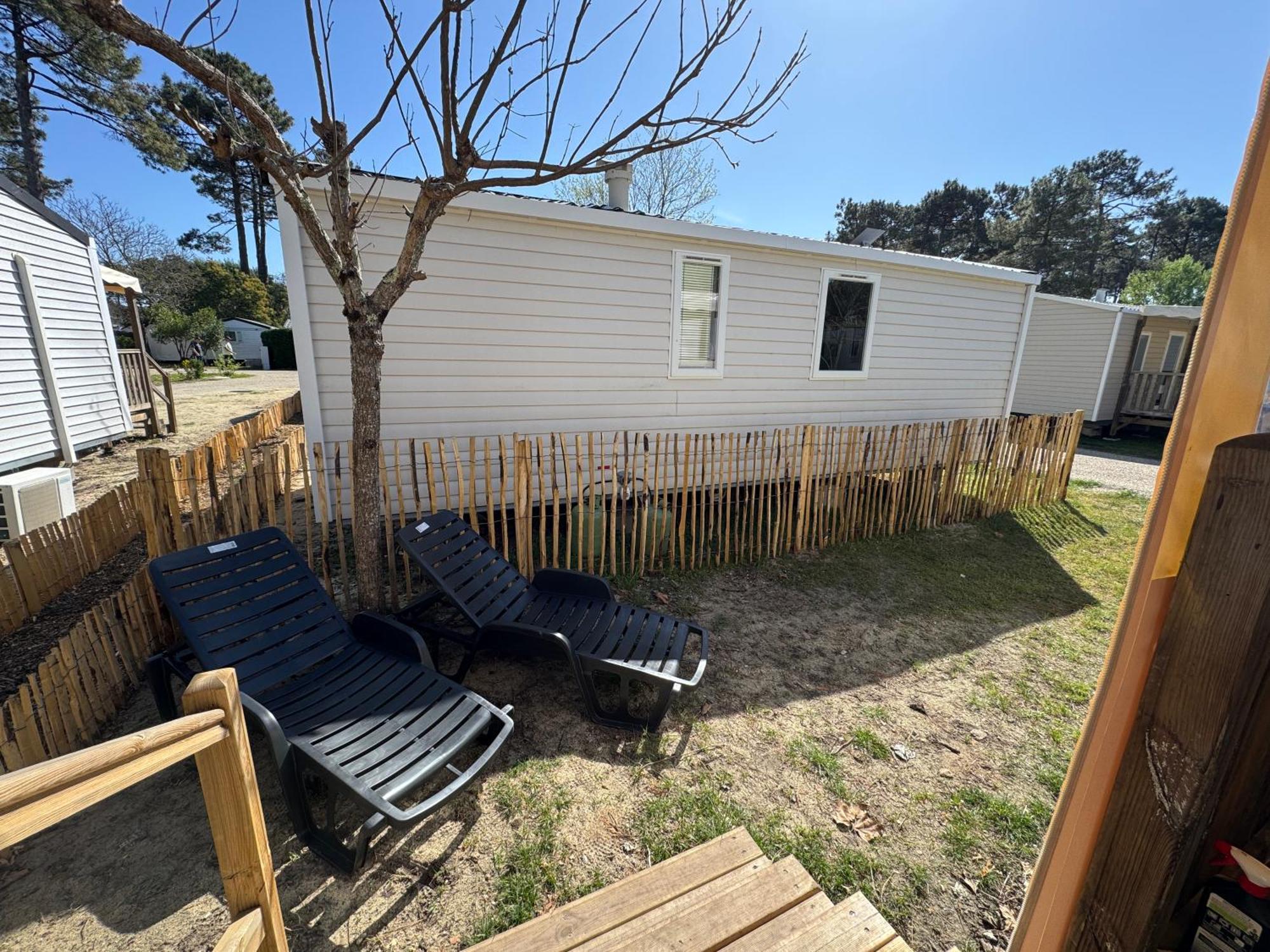 Un Toit Sur Le Bassin Claouey Hotel Lege-Cap-Ferret Bagian luar foto
